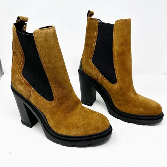 Marc Fisher Vanlisa Black Suede Heeled Lug Chelsea Rubber Heel Slip On Boot 9.5 - Picture 1 of 10